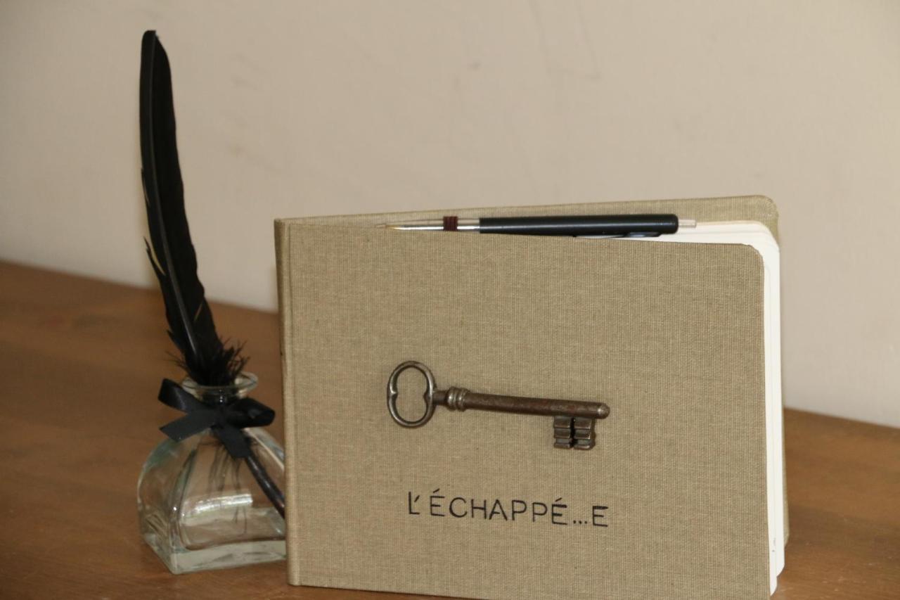 Bouvesse-Quirieu Chambres Et Table L' Echappee מראה חיצוני תמונה